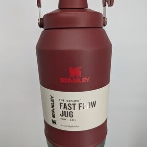 New Stanley Fast Flow Jug Burgundy 96 Oz 2.83 L